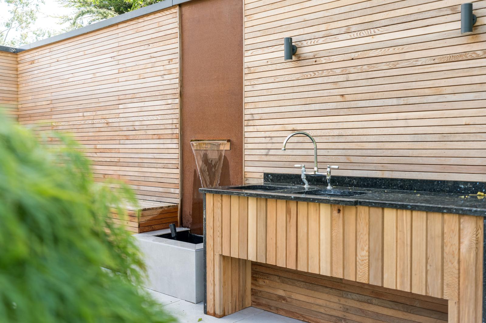 luxury garden construction - Bromley interior design. Out house construction